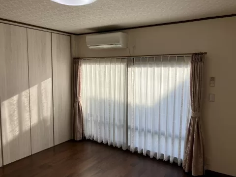 小山市大字立木【4LDK】一階洋室②　室内（2025年12月）撮影