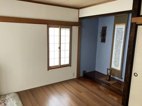 小山市大字立木【4LDK】一階西側洋室　室内（2025年12月）撮影