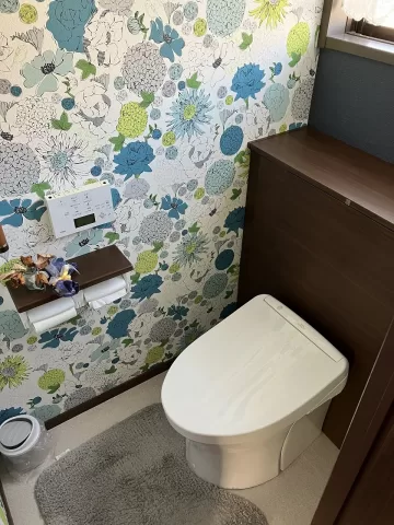 小山市大字立木【4LDK】２階トイレ　室内（2025年12月）撮影