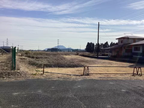 塩谷郡塩谷町荻野目【土地】北側から撮影現地土地　※街並み含む（2026年2月）撮影