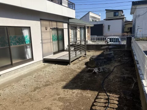 足利市東砂原後町【4LDK+S】南側庭