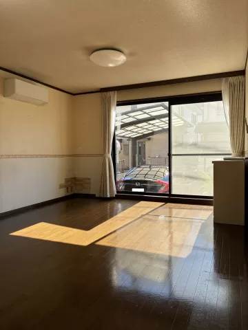 小山市東間々田三丁目【3LDK+ロフト】リビング 室内（2025年11月）撮影