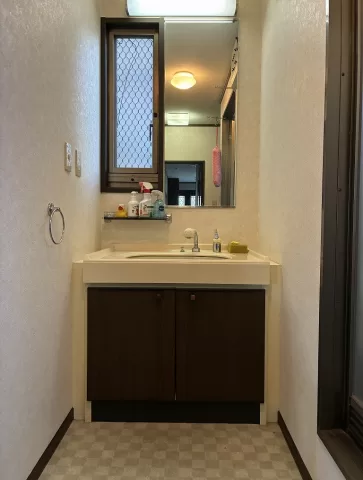 大田原市実取【4LDK+書斎】1F　洗面台
