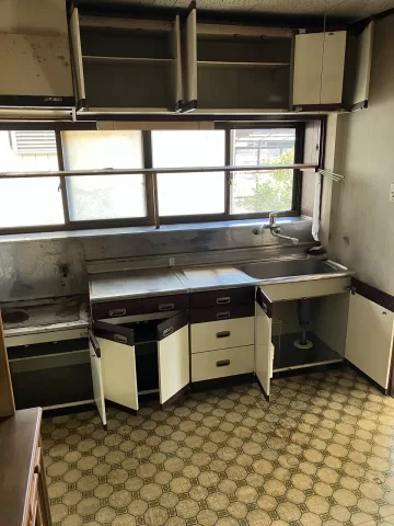 真岡市荒町三丁目【６K+店舗スペース】キッチン