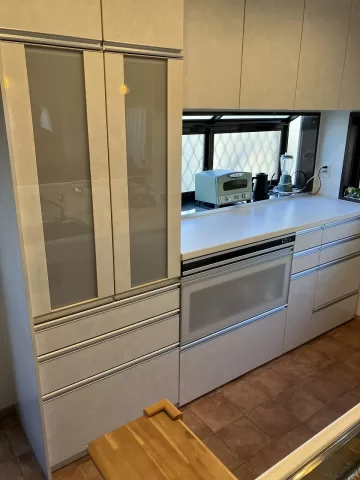 小山市大字立木【4LDK】キッチン背面収納　室内（2025年12月）撮影