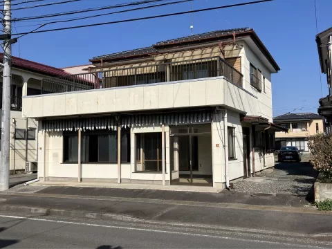 真岡市荒町三丁目【６K+店舗スペース】南側より撮影現地外観　※街並みを含む