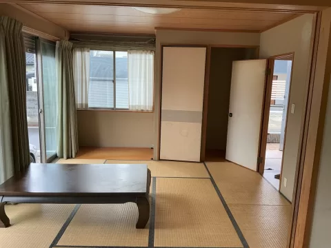 佐野市新吉水町【5LDK】1F　和室（2026年8月）撮影