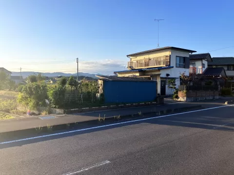 栃木市西方町本郷【土地】南東側より撮影現地土地　※街並み含む