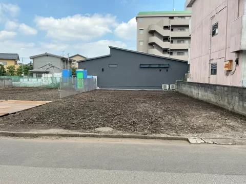 宇都宮市住吉町【土地】西側より撮影現地土地　2026年7月撮影※街並みを含む　