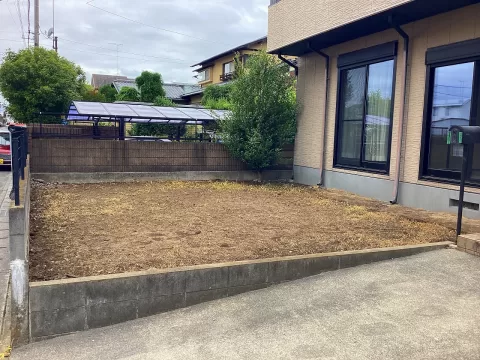 小山市東城南五丁目【4LDK】庭　※街並み含む　現地（2026年6月）撮影