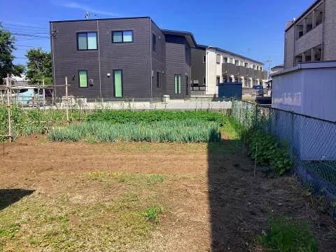芳賀町大字下高根沢【土地】敷地内写真　家庭菜園・ガーデニングにも♪　2026年5月撮影　※街並みを含む　