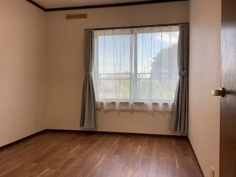 佐野市新吉水町【5LDK】2F　洋室② 室内（2026年6月）撮影
