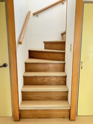 野木町丸林【4LDK】階段　室内（2026年3月）撮影